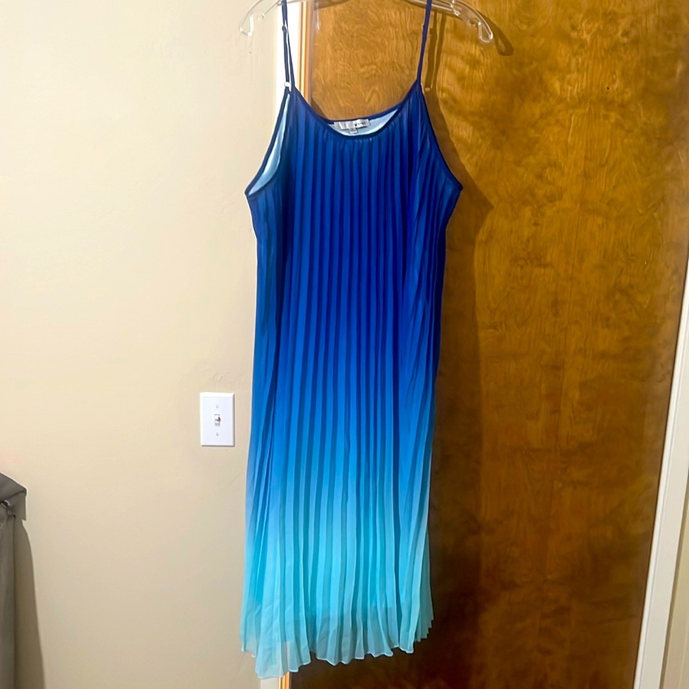 Blue ombré midi dress